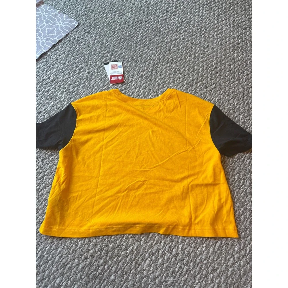 Nike Iowa Hawkeyes Dri-FIT Crop Top Yellow Black Short Sleeve Womens Large NWT